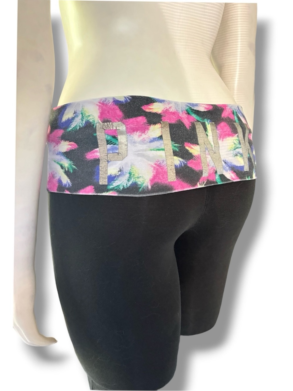 Victoria’s Secret Pink | Vintage Y2K Fold Over Yoga Summer Capris